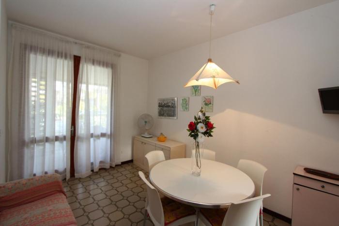 Bright house with garden near to the beach - Beahost