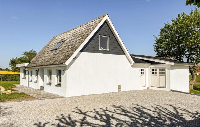 3 Bedroom Beautiful Home In Nordborg