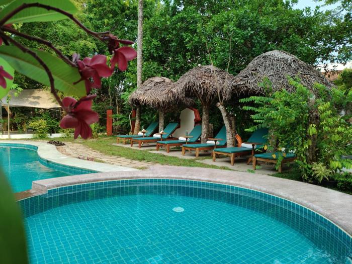 Marari Beach Bungalow Resort Alleppey