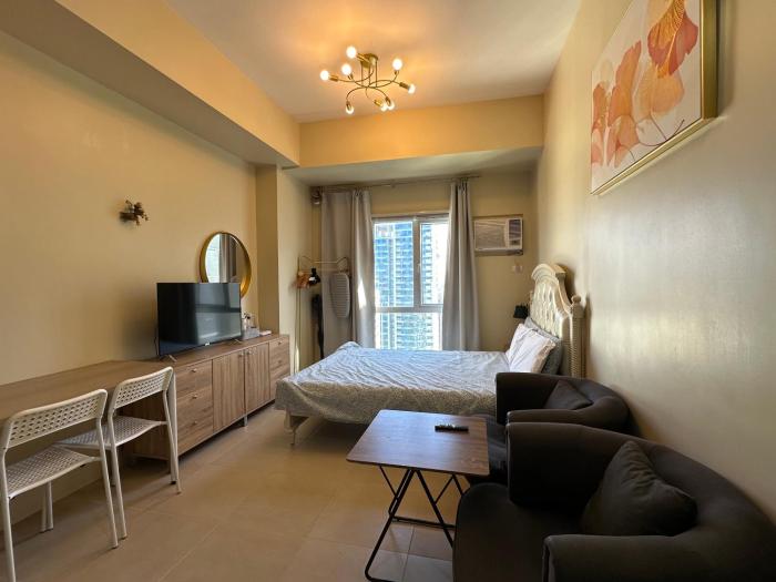 Hana Inn at Avida Riala Tower3 IT Park 3122