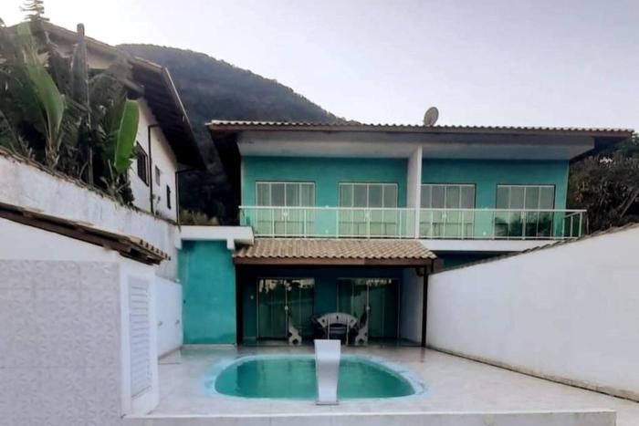 Casa com piscina Praia da Lagoinha