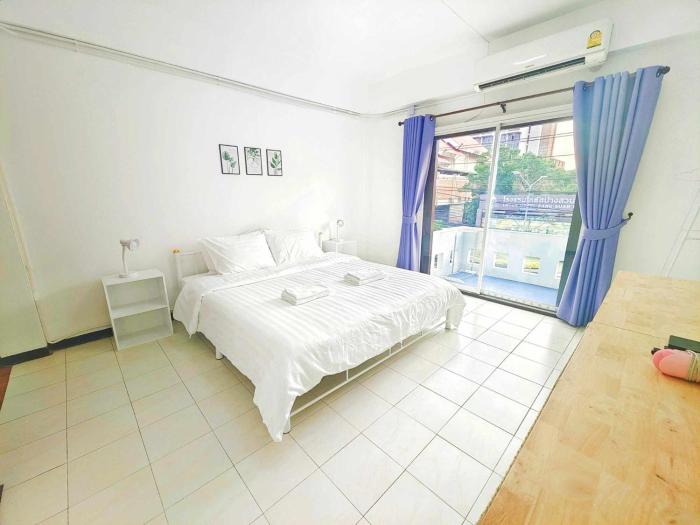 Doi Ping Mansion by Jula