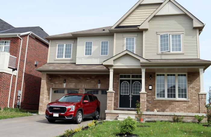 Cozy place, 15 min to Niagara Falls & USA border.