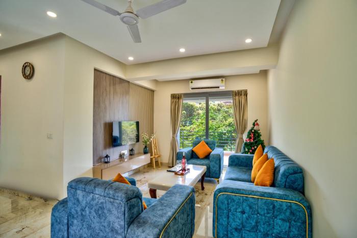 Luxury 2BHK Apartment By Bluewave Hospitality
