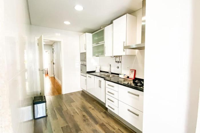 HU2i - In&Out Sete Rios