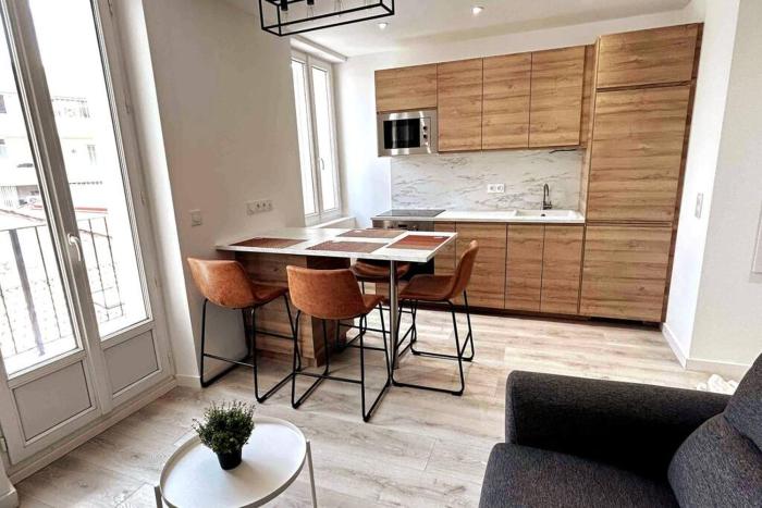 Jaya- 46 pers-Standing neuf Hyper centre Terrasse