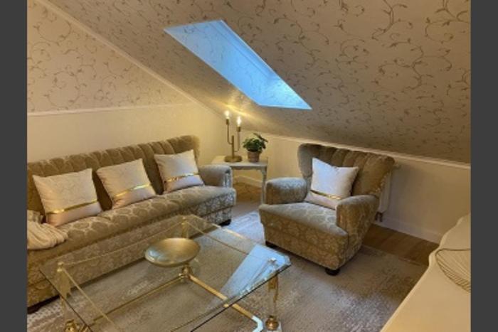 BoLA Ferienwohnung Hamburg Nr 28 Shabby für 7 Personen, Parkplatz