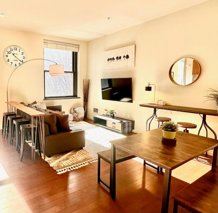 Charming Downtown Seattle Condo with Water Views