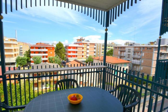 Charming flat with shared pool - Beahost