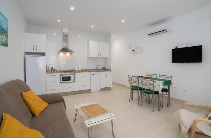 MRV Apartamento al lado de la playa con parking