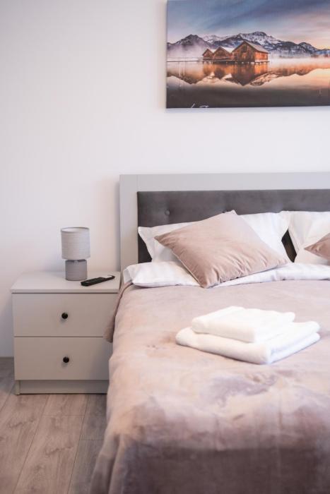 Konstanzer Podu Ros 11 - 3 camere,bucatarie, aer conditionat,masina de spalat