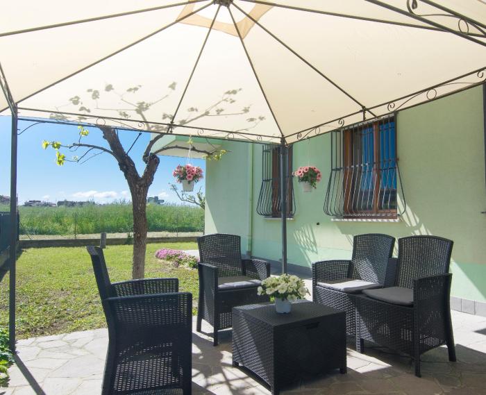 Brezza Marina Apt & Garden