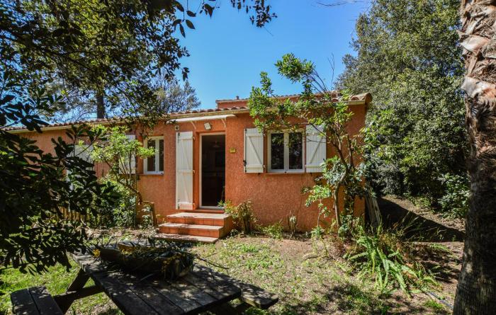 2 Bedroom Lovely Home In Piscia Rossa