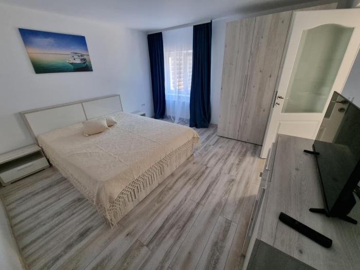 Apartament Sonia 2 camere la curte