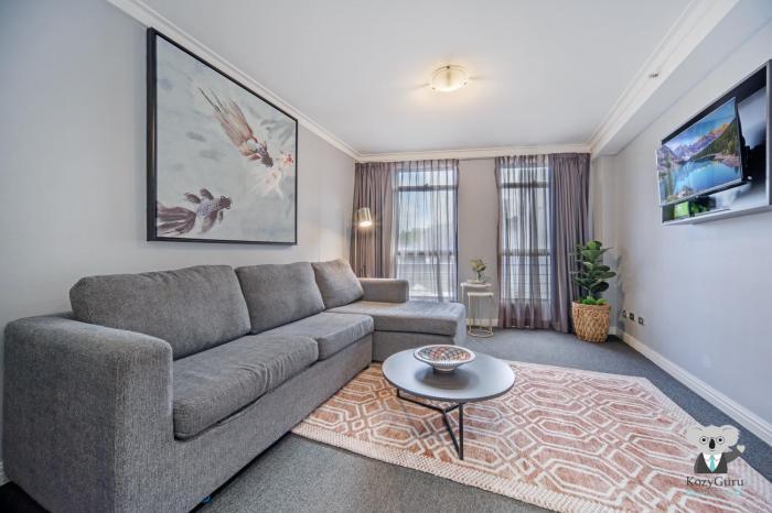 KozyGuru | Sydney CBD | Sunny City 2 Bed Apt