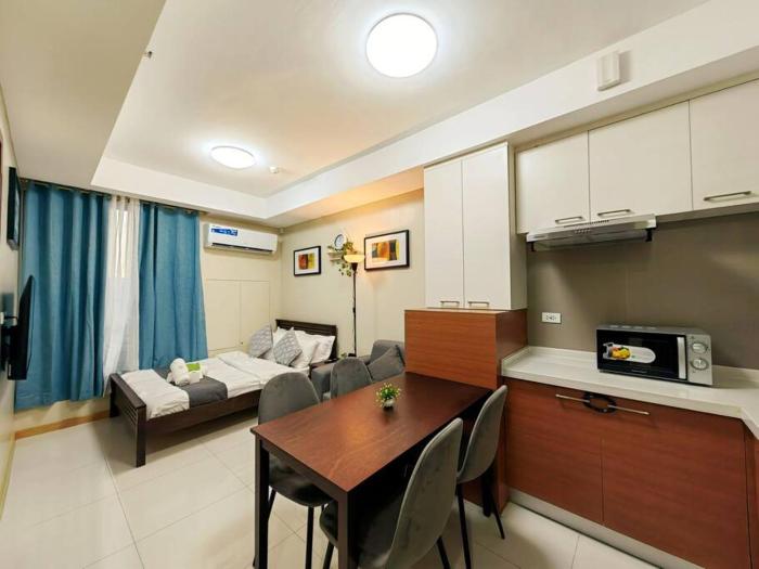 1BR Condotel Suite at Sunshine100 City Plaza #SS02