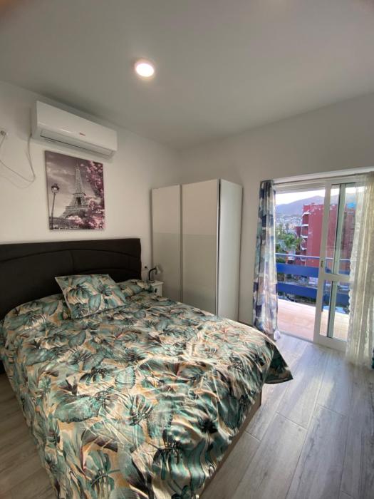 Estudio Terraza soleada wifi cerca del aeropuerto