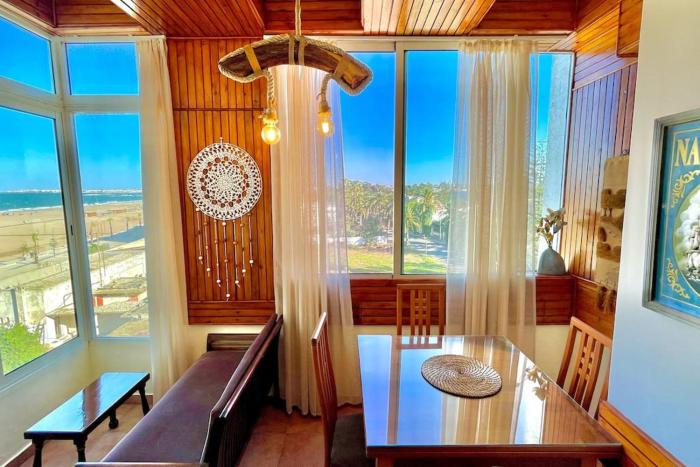 Fabulous Apartment Beach view