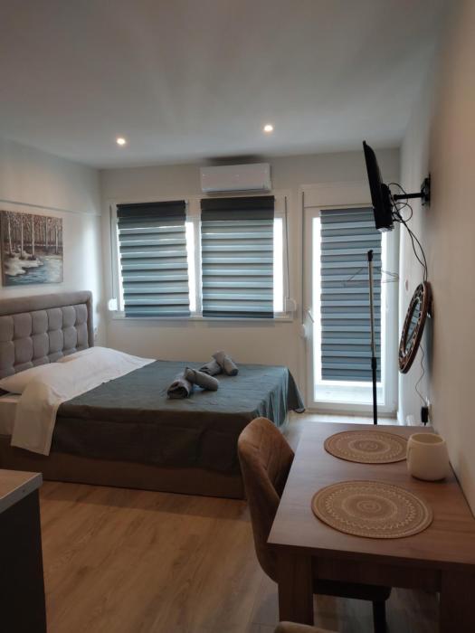 AniBo Studios & Apartments center 3861