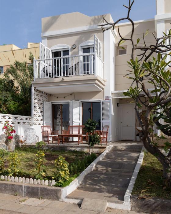 La Casa Nostra - family oriented house in quiet area