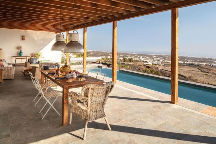 WONDERFUL ASOMADA by Buenavilla