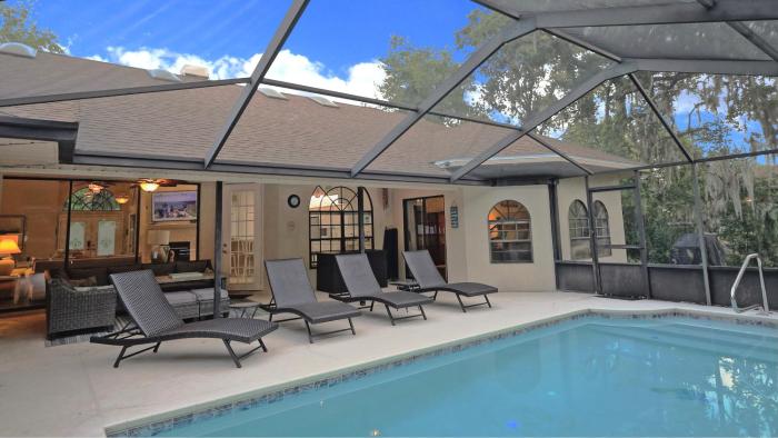 Your Manatee and Scalloping Adventure Retreat in Crystal River