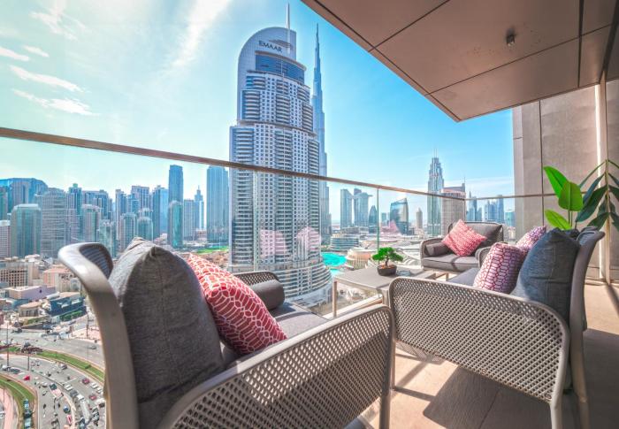 EasyGo - Upgraded 2BDR in BLVD Point with Burj Khalifa View