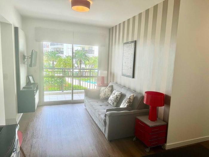 1071 -Em frente ao Hosp Albert Einstein