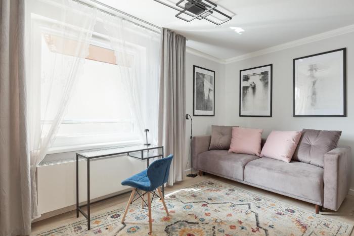 Rynek Jeżycki Apartment by BookingHost