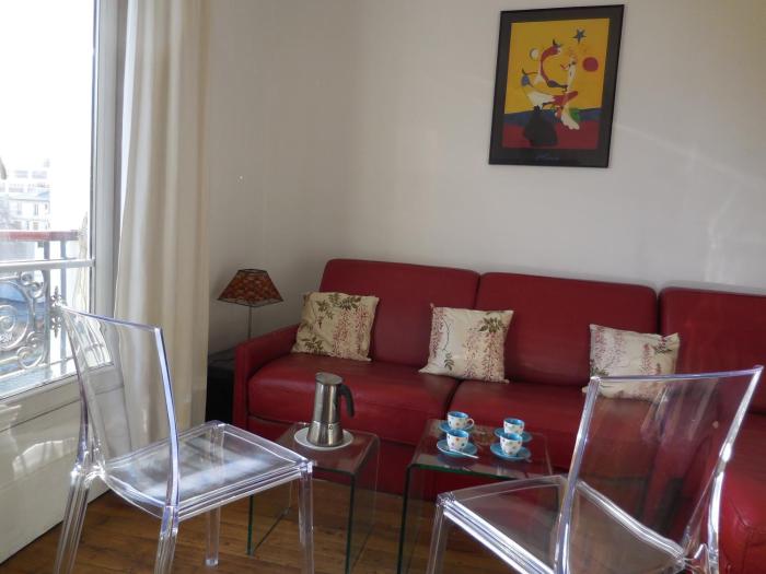 Paris, au bord du Canal Saint Martin