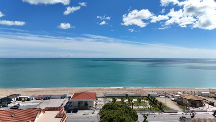 M026 - Marcelli, nuovo trilocale con terrazzo a 80 metri dal mare