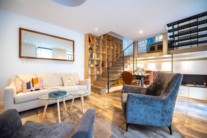 CIA - Maison de ville avec terrasse