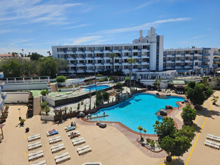 Corbeta 427 aircon and 3 pools