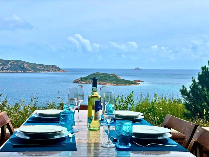 Punta Est Quadrilocale Vista Mare