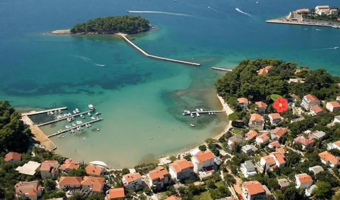 Apartments by the sea Banjol, Rab - 22777