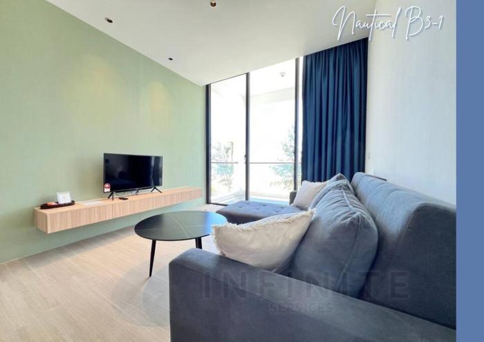 Roxy Sematan Beach Apartment 2BR or Studio