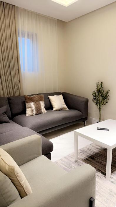 شقه 3 غرف وصالك باثاث انيق ودخول ذاتي