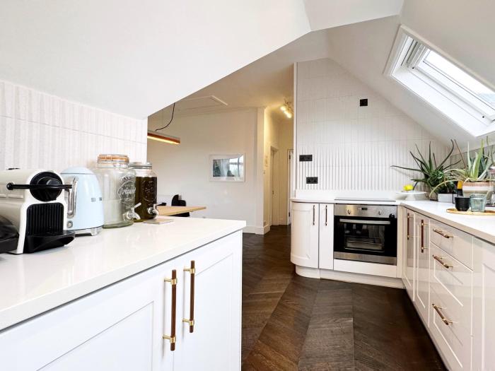 Anas Place near West Hampstead- 2 Double Beds, Max 4 People