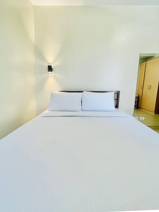 9 Roomy Urban Escape