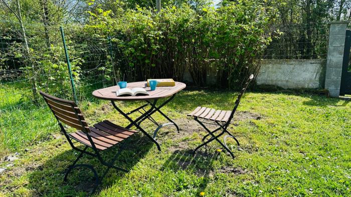 La little white house