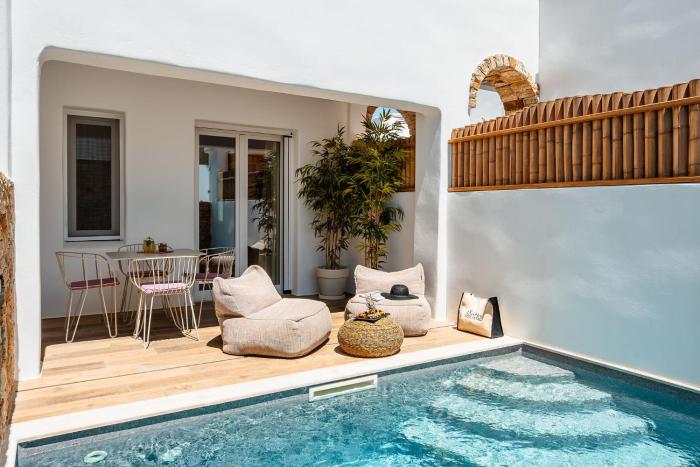 Sunday Luxury Suites