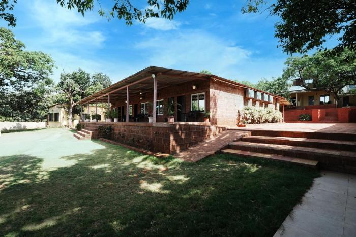 Dwarka Lawns Cottages