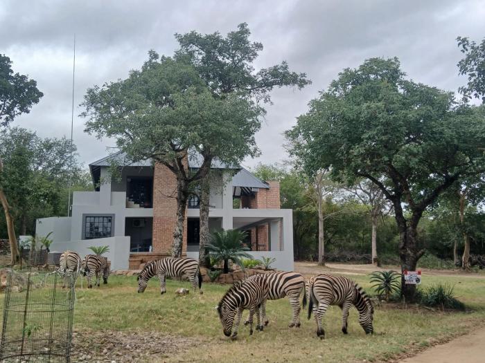 Tswenyane Kruger Riverview Apartments