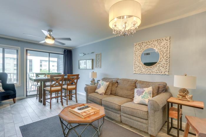 Walk to Beach Hilton Head Resort Condo with Pools!