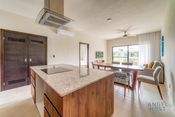 Tranquil Stay Onsite Pool Gym and Playground