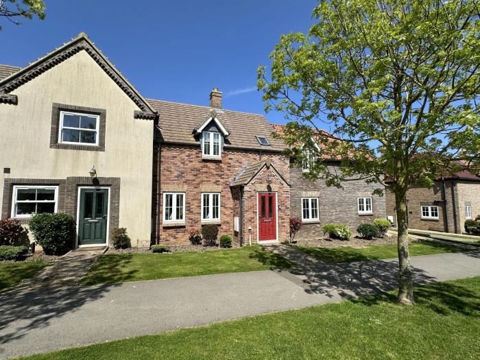 Lees Plaice - Part of the The Bay Filey Holiday Village with pool, gym and direct beach access, pub, restaurant, tennis and meadows walks