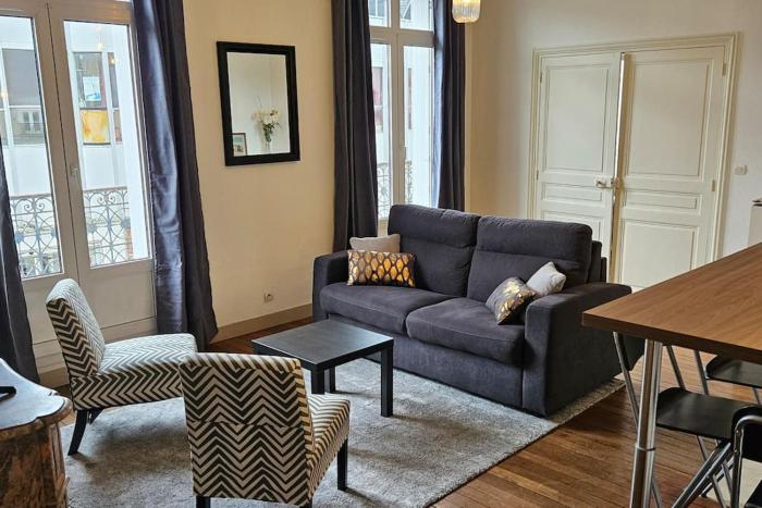 Un séjour à Tours centre place des Halles