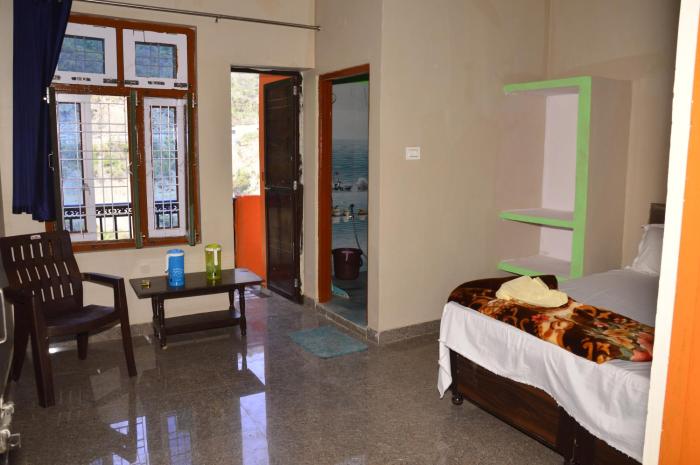 GAYATRI HOMESTAY