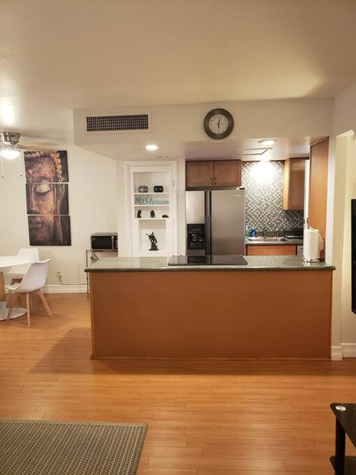 Centrally located to Strip, UNLV, Stadiums and so much more!