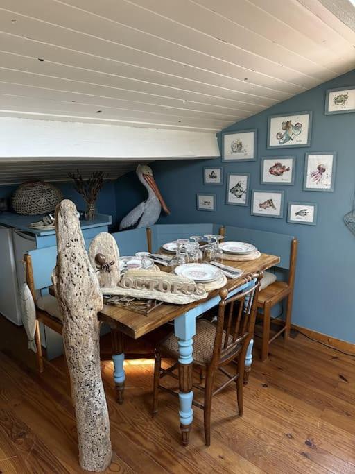 Haut de villa, terrasse, barbecue, vélos